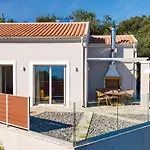 Telia Thea Villa *