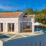Villa Telia Thea Viggla